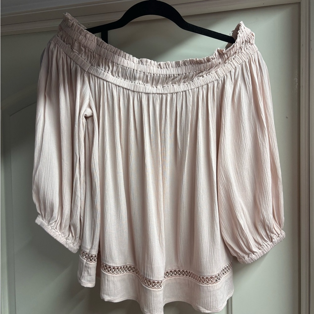 Express Off-Shoulder Blouse - Light Pink